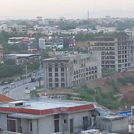 The River View Apartment Rawalpindi Extérieur photo