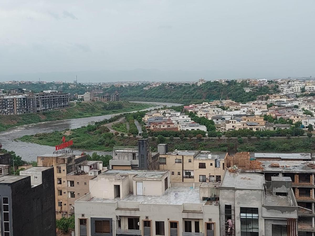 The River View Apartment Rawalpindi Extérieur photo