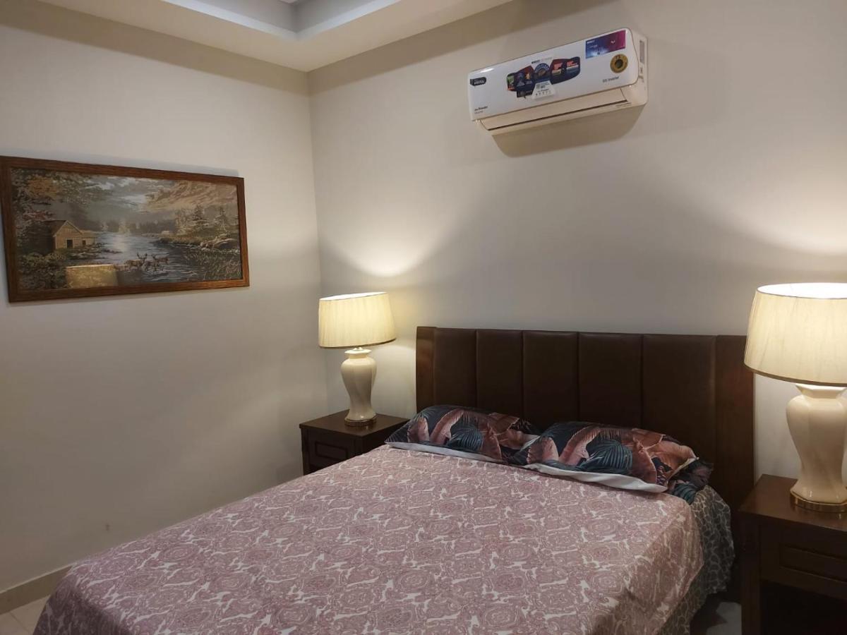 The River View Apartment Rawalpindi Extérieur photo